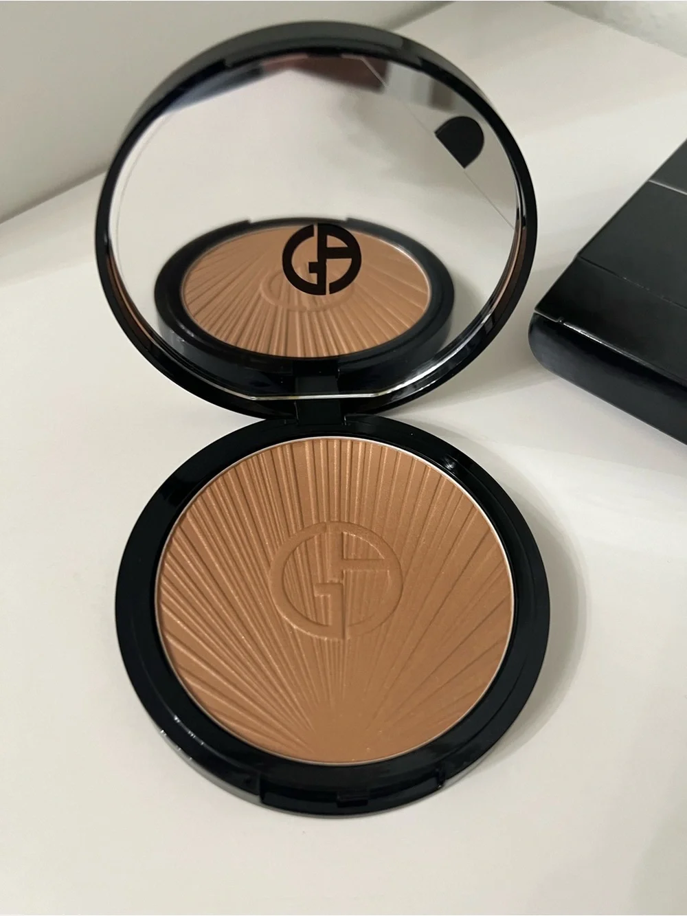Giorgio Armani Black Luminous Silk Sunlit Creamy Bronzing Powder